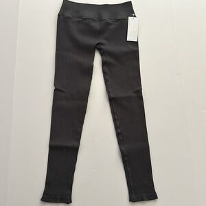 Spiritual Gangster Grey seamless Ribbed Nylon Spandex Fitted Leggings- M/L